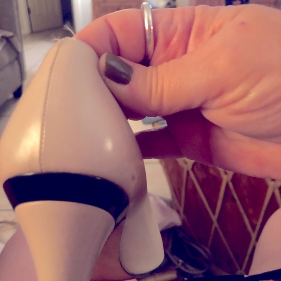 Salvatore Ferragamo 7AAAA short heel - Picture 6 of 7